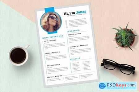 InDesign Resume Template (Blue)