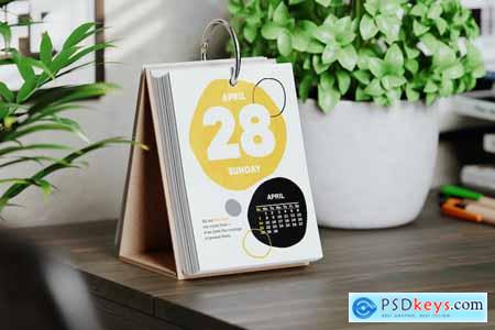 Daily Flip Desk Calendar Mockup