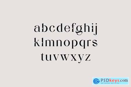 Romanize Classic Display Serif Font