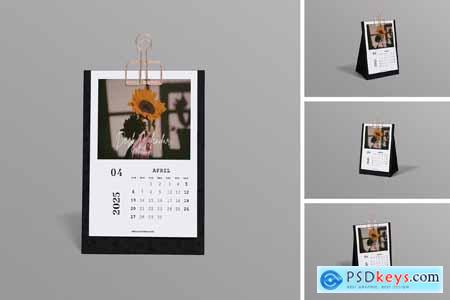 Desk Calendar Mockup