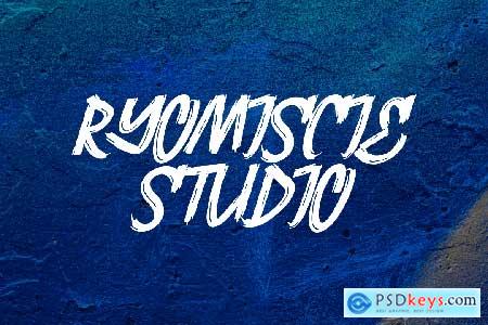 Sympathez - Modern Brush Font