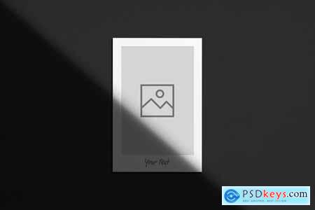 Single Retro Frame Mockup