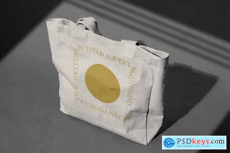 Tote Bag Mockup T83QX2S