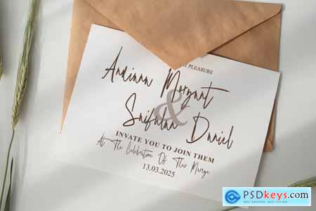Farthing - Casual Signature